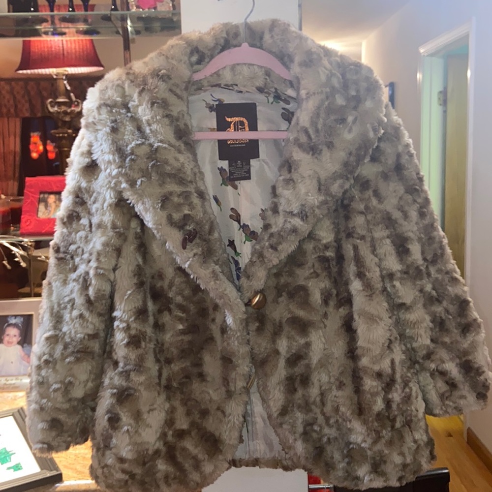 Woman’s medium faux fur jacket